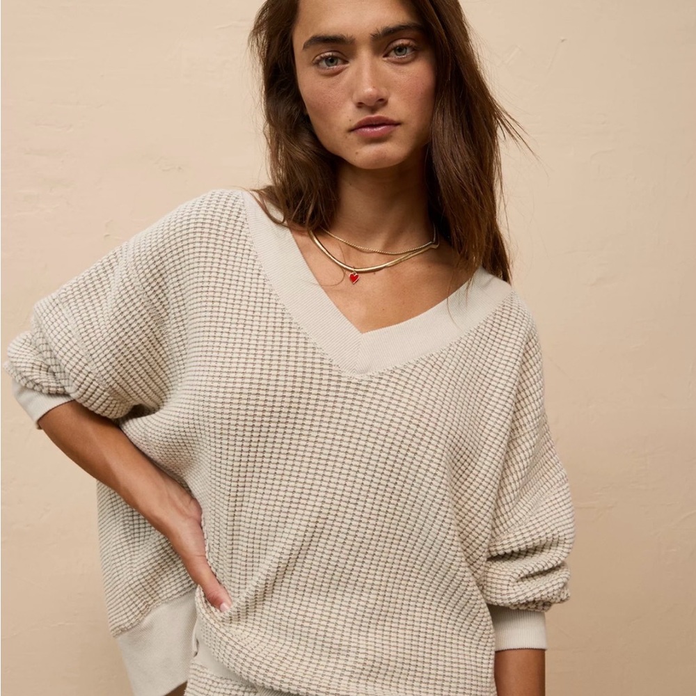 American Eagle Outfitters Checkered V-Neck Sweater